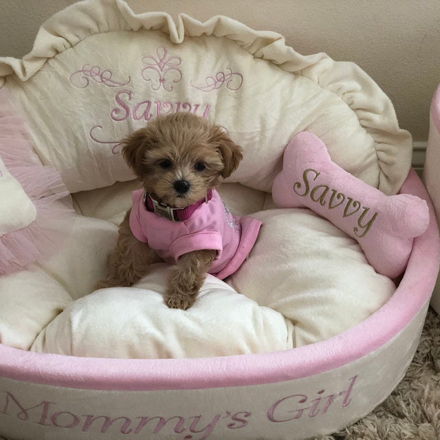Luxury personalized dog bed in pink and cream with crown sparkles Puppy bed for princess dog Designer pet Personalized bed for dog Puppy bed