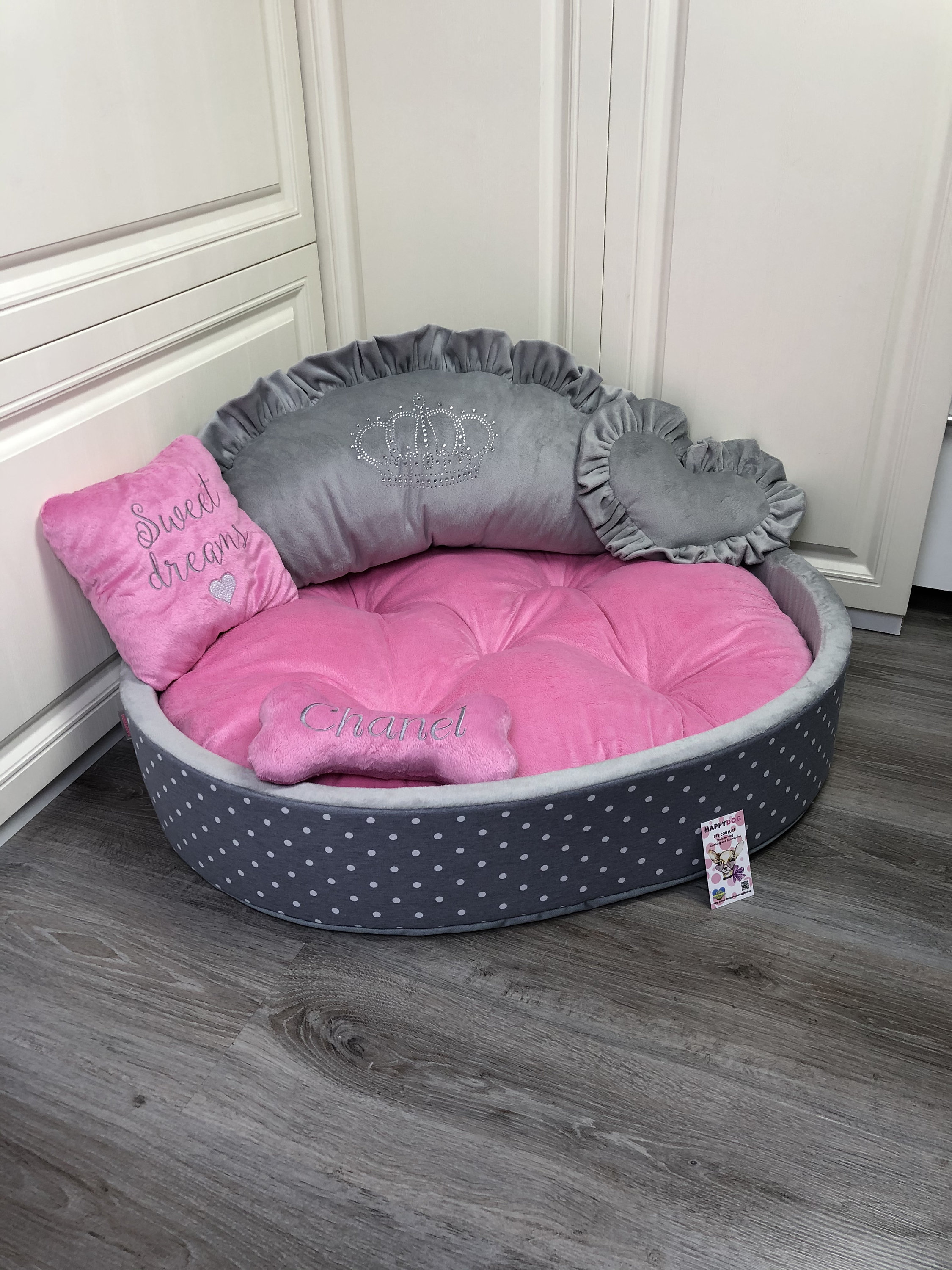 Chanel hotsell dog bed