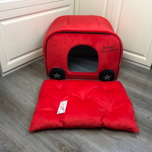 Rood en zwart gepersonaliseerd hondenhok Aangepast hondenautobed Designer hondenmand Gepersonaliseerde hondenhok Hondenrittenset Verjaardagshondencadeau