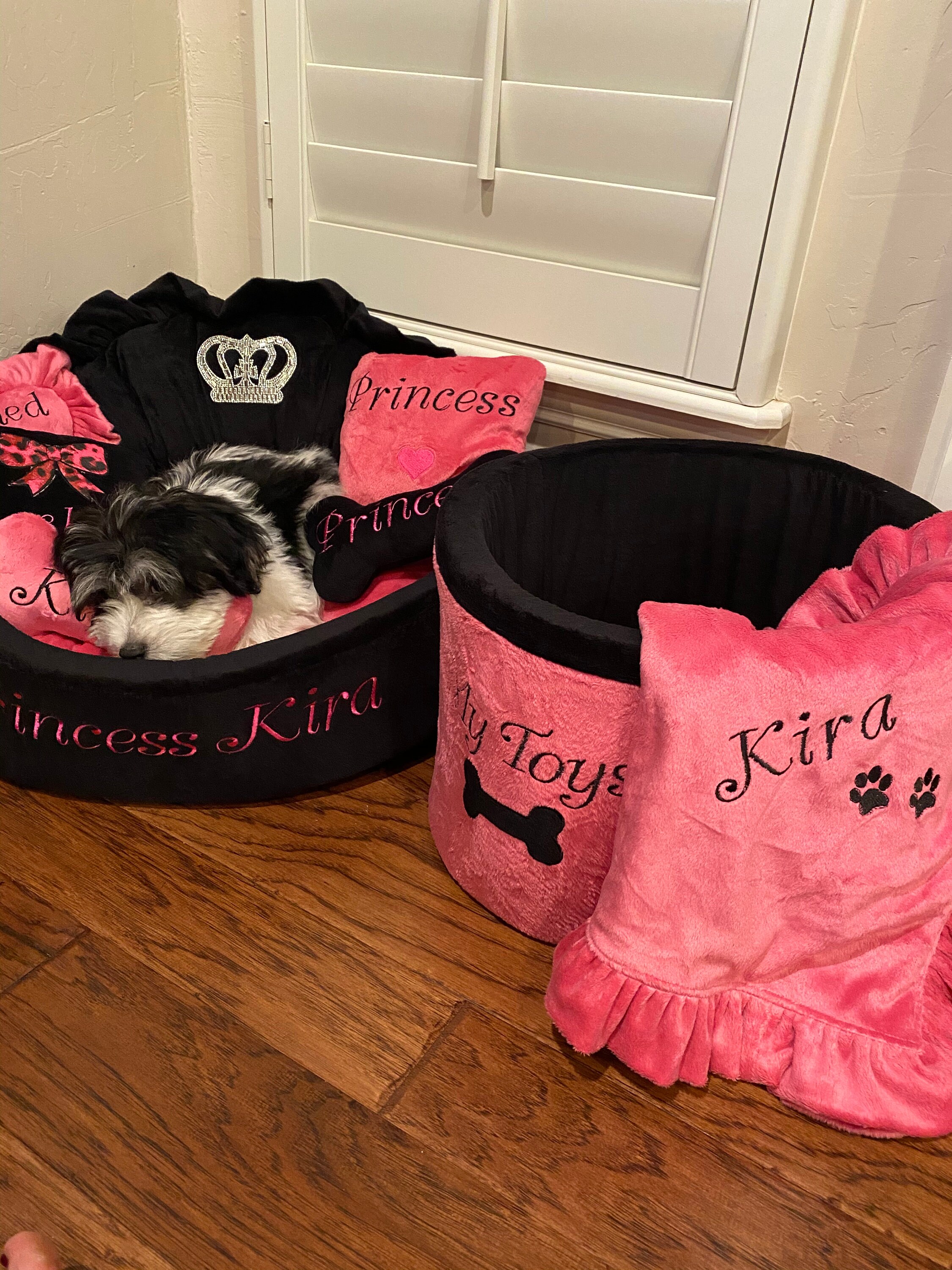 Black and Hot Pink Princess Dog Bed With Crown Sparkles 