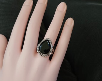 Black onyx ring, size 8, black teardrop gemstone set in 92.5 sterling silver