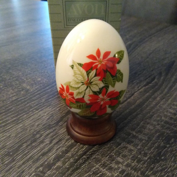Avon Porcelain Egg Collection, Winter's Treasure, Gifts of Nature, Porcelain Egg with Poinsettias.
