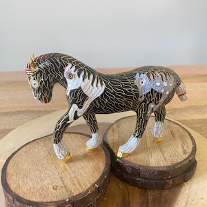 Vintage Chinese Cloisonne Horse Sculpture Figurine Home/Office Collectible Decoration.