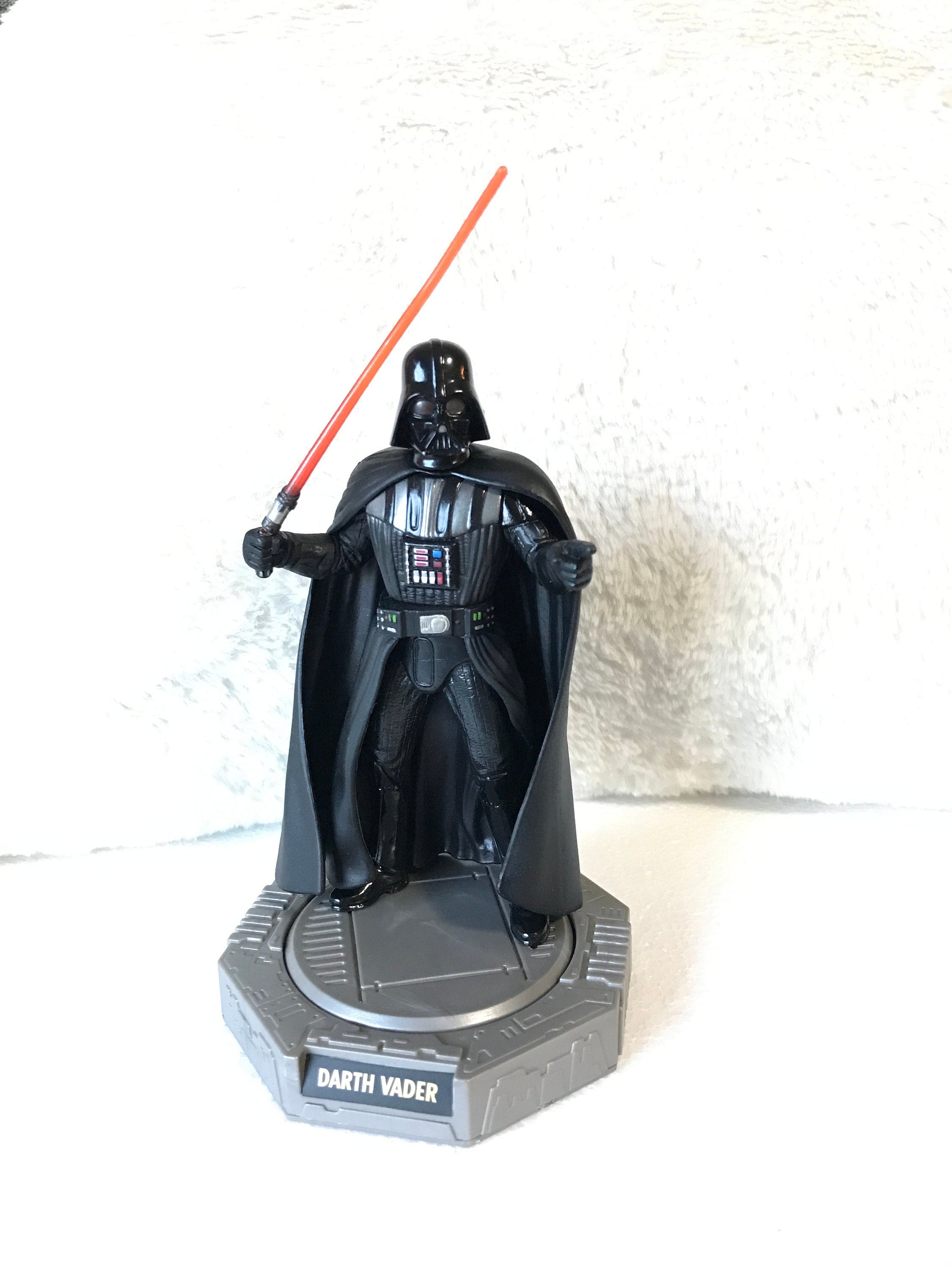 Star Wars Darth Vader Action Figure on Spinning Base 1998 Hasbro