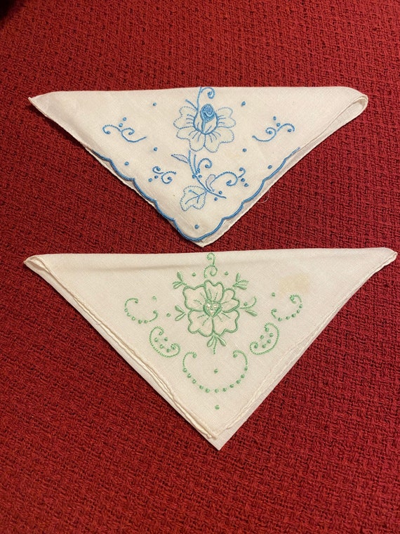 Set of 2 Vintage Embroidered Handkerchief, White w