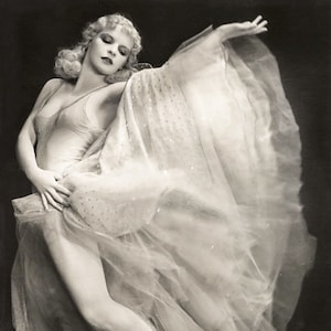 Edward Thayer Monroe photo, Harriet Hoctor, ballerina, actress, 1920