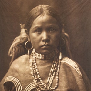 Edward Curtis Photo - Jicarilla Maiden, 1907