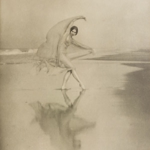 Arnold Genthe photo, Margaret Severn, scarf dance, 1923