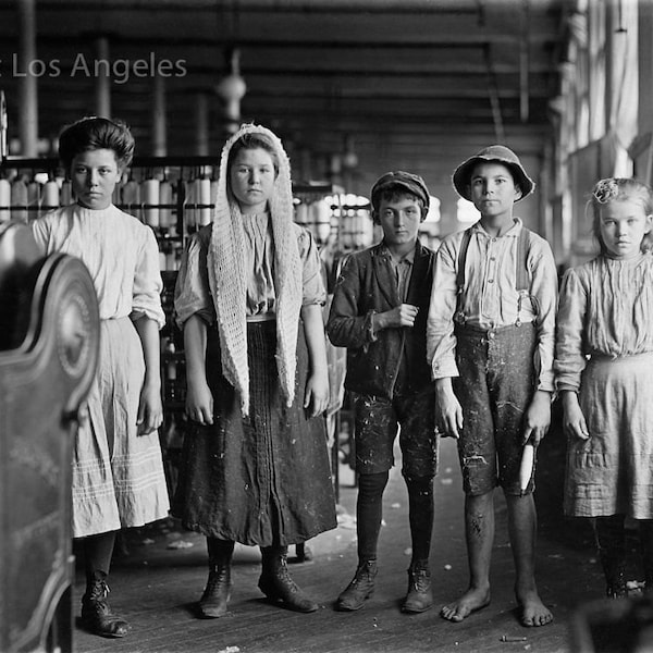 Lewis Hine Photo, Cotton Mill Spinners and Doffers, South Carolina, early 1900s