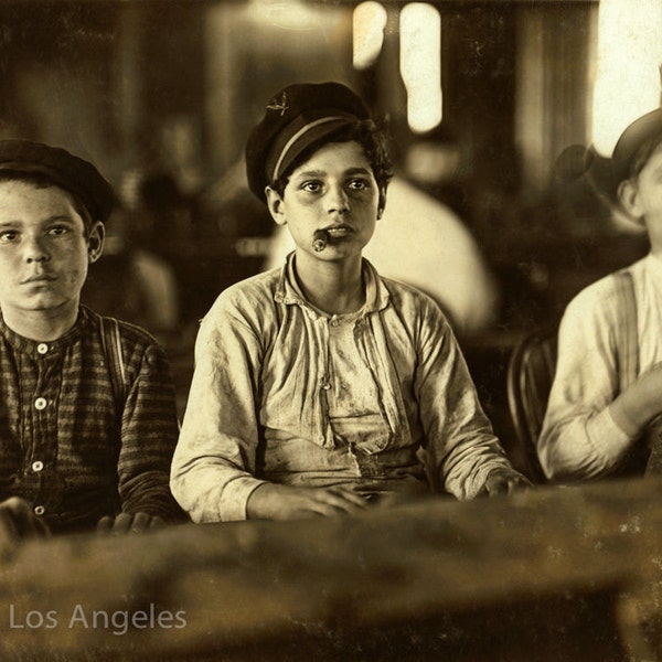 Lewis Hine Photo "Cigarmakers" Tampa Florida, 1909