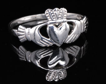 Ladies Sterling Silver Claddagh Dress Ring Size G - Y Brand New In Gift Box High Quality British Made Jewellery