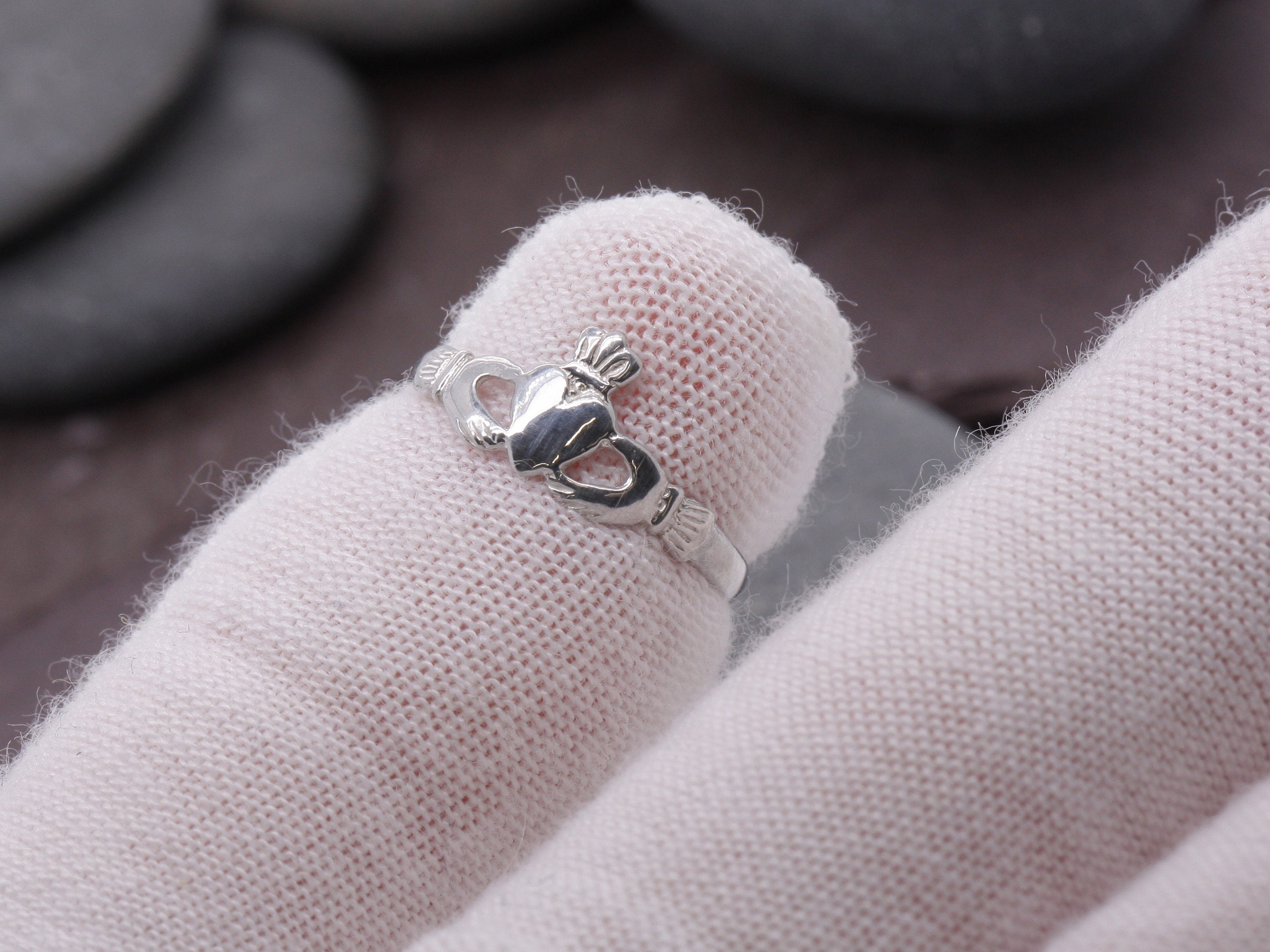 Children's Childs Kids Sterling Silver 925 Child Claddagh Ring UK Size ...