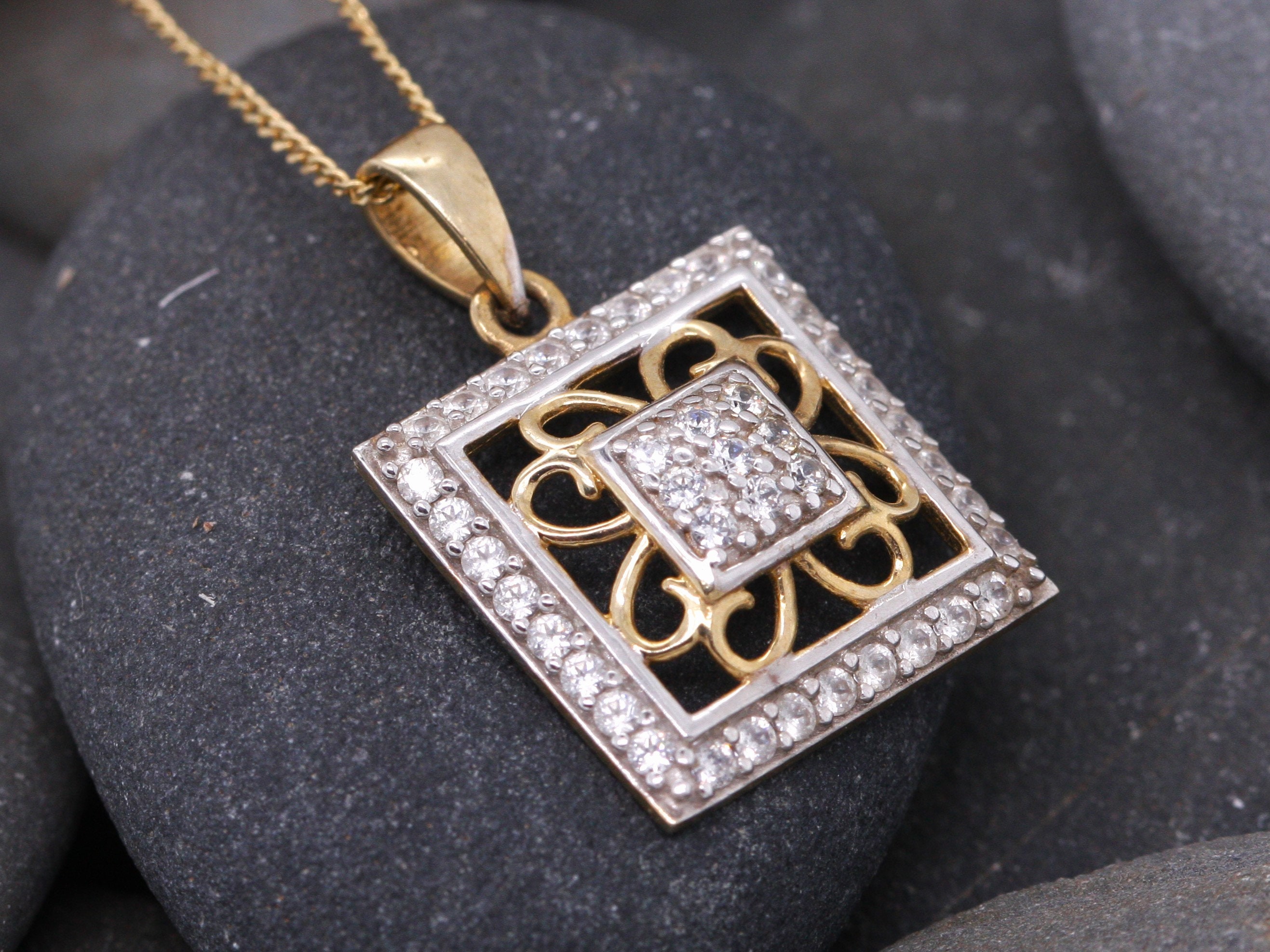 9ct yellow gold shop cubic zirconia pendant