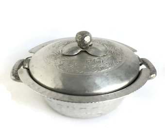 Vintage Pyrex Casserole Dish and Metal Holder Hand Forged by Everlast c1930's, Aluminum Casserole Dish, Aluminium Serving Dish