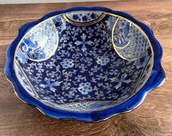 ヴィンテージコバルトブルー磁器ボウル：花模様の金鍍金伊万里スタイル