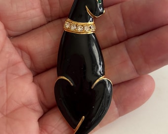 Trifari vintage black cat enemaled brooch with rhinestones