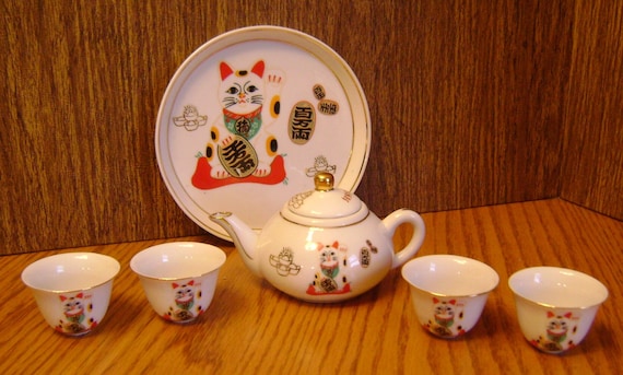 Mini service à thé chinois Cat mini China / Ensemble enfant / Plateau  inclus, théière et 4 tasses / Présentoir / Objet de collection / Vintage /  Ensemble de poupée / Cadeau danniversaire -  France