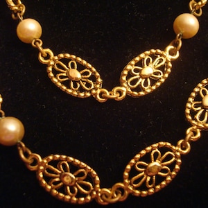 Signed Dauplaise Gold chain with little pearl bead accents / Oval shaped flowers /40 inch chain/ Excellent condition /Birthday/Mother&#39;s day