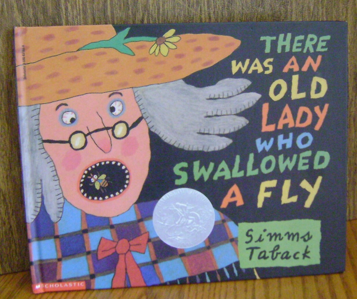 Vintage Book There Was an Old Lady That Swallowed a Fly by Simms Taback /  Excellent Condition / Caldecott Honor Book / Children's Book -  Canada
