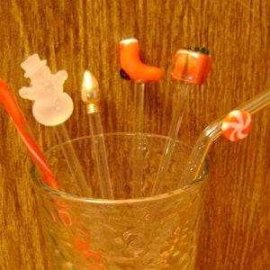 Vintage Christmas Cocktail stirrers / glass swizzle sticks / Candy cane, Stocking, Snowman, glass straw, Present / bar ware / collectible