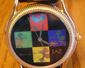 Reloj vintage Disney Mickey Mouse JAZ / un rasguño muy leve / correa de cuero negro / coleccionable / regalo de cumpleaños / regalo de Navidad