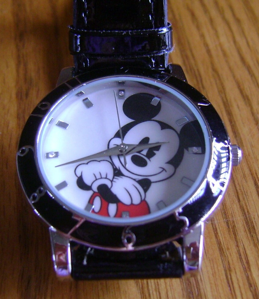 Disney MZ Berger Mickey Mouse Watch /folded Arms/ Mint / Never