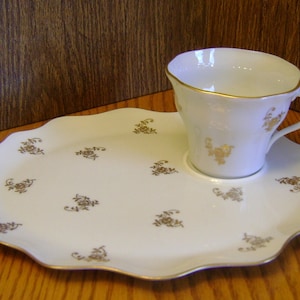 Vintage Limoges Lunch plate & cup set / France / collectible / Tea - toast / 2 cups / Gold Rose pattern/ Mother&#39;s day gift / Birthday gift