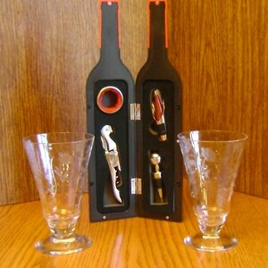 ensemble d'articles de bar à vin vintage / Verres à vin gravés / Jeu de cartes de vin / accessoires de vin / collection / Fête des mères / Cadeau d'anniversaire / homme des cavernes