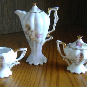 Vintage MiniAngel Tea Set / Tea pot, lidded sugar bowl & creamer / display / Child play / collectible / China / pretend play / collectible