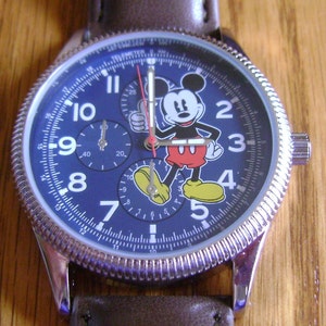 希少なディズニーミッキーマウス腕時計/Accutime/大きなブルーフェイス