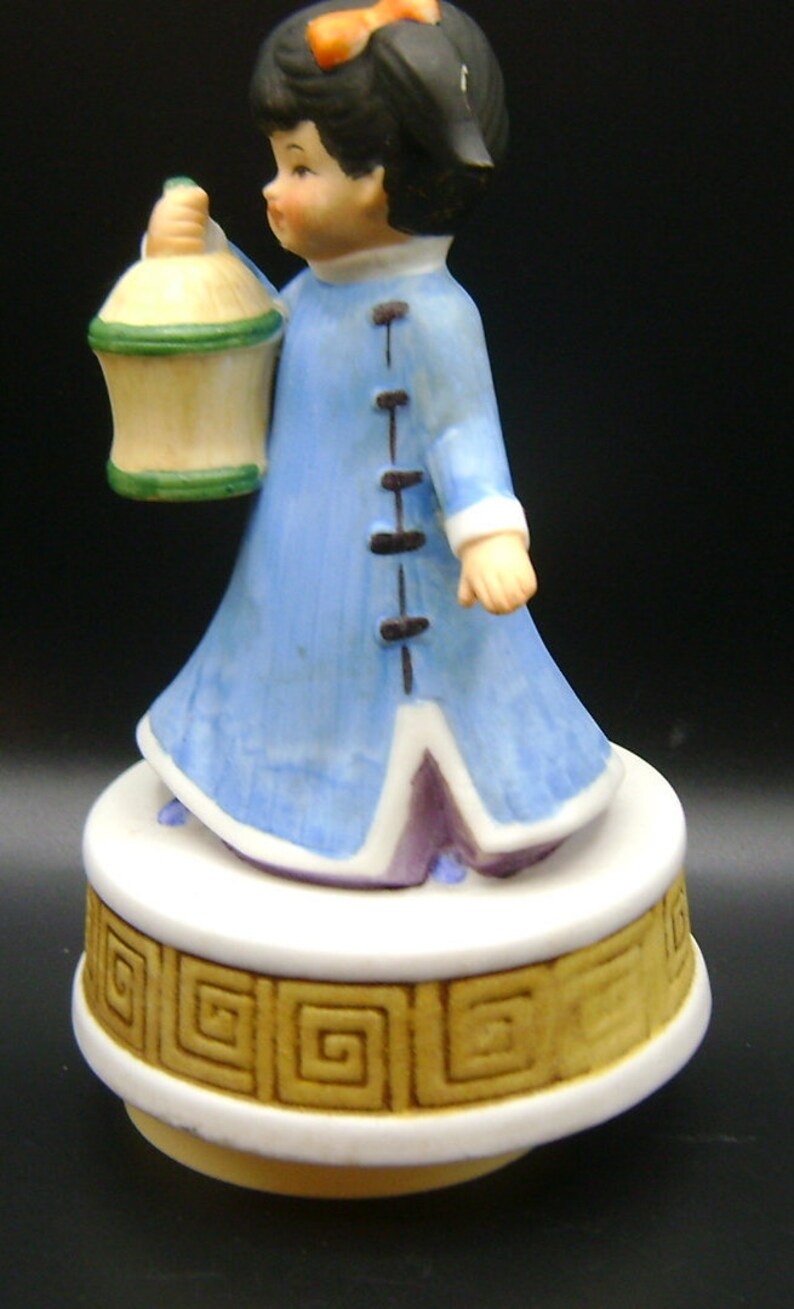 Vintage Asian Girl Ceramic Music Box / Made in Japan / Etsy UK