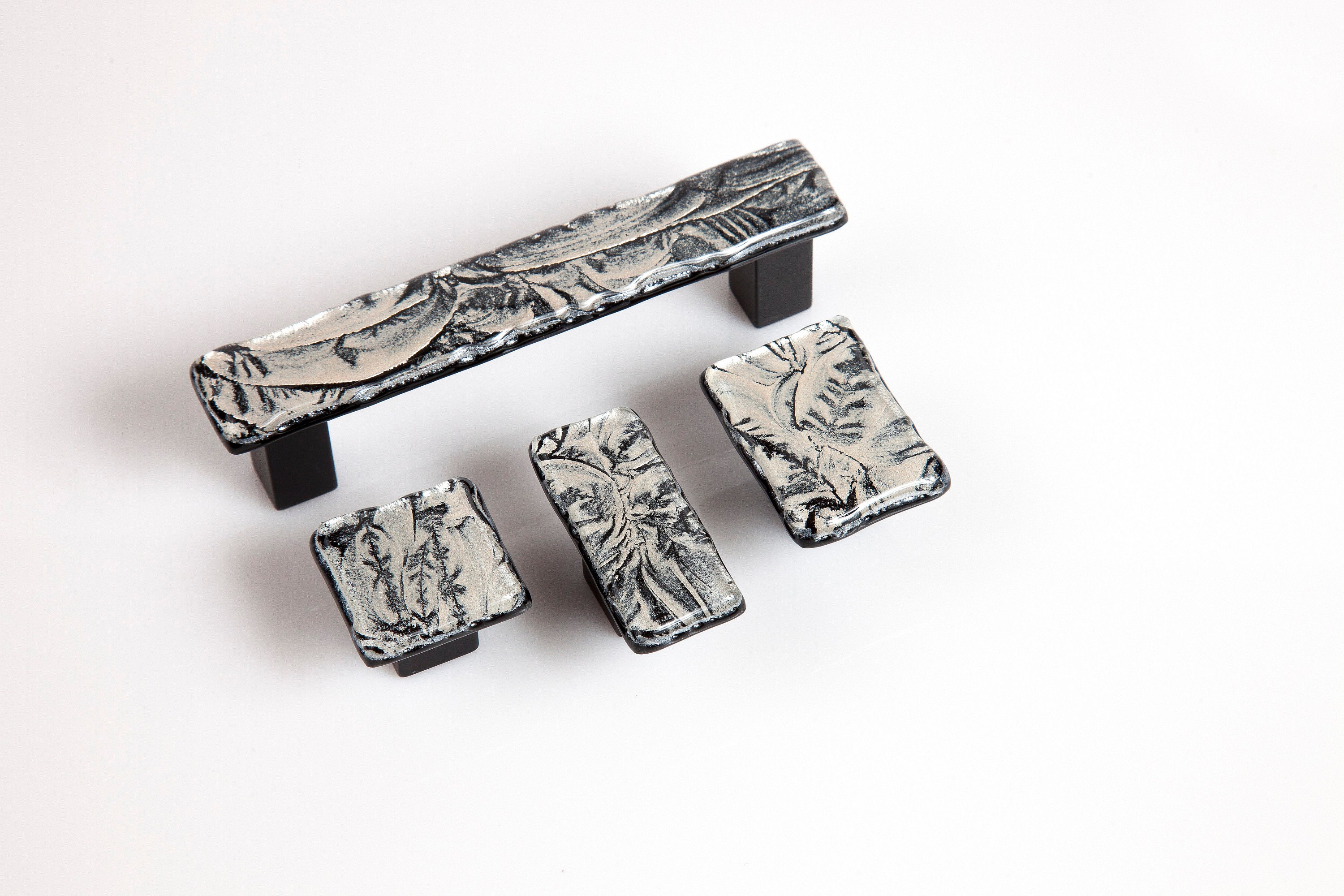 Perillas de escarcha negras y plateadas perillas y tiradores | Etsy