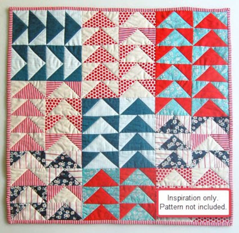 Блок гуси пэчворк. Одеяло пэчворк с блоком гуси. Блок гуси пэчворк. Лоскутный блок гуси. Пэчворк летающие гуси разрезалки.