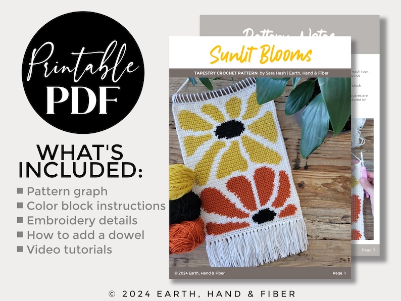 Pu&ograve; includere: Un modello PDF stampabile per un arazzo da parete all'uncinetto chiamato "Sunlit Blooms". Il modello include un grafico, istruzioni per blocchi di colore, dettagli di ricamo, come aggiungere un tassello e tutorial video.