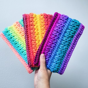 Handmade Crochet Zipper Pouch - Perfect for Storing Makeup or Writing Supplies