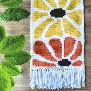 Abstract Daisy Tapestry Crochet Pattern: Matisse-Inspired Wall Hanging (PDF Pattern)