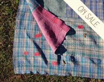 HARI - patchwork KANTHA picnic RUG / heavy cotton bohemian throw / country home decor hand embroidery / wall hanging gift Maharaja