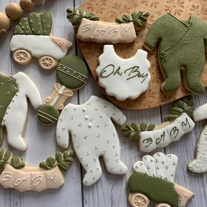 Neutral baby shower cookies