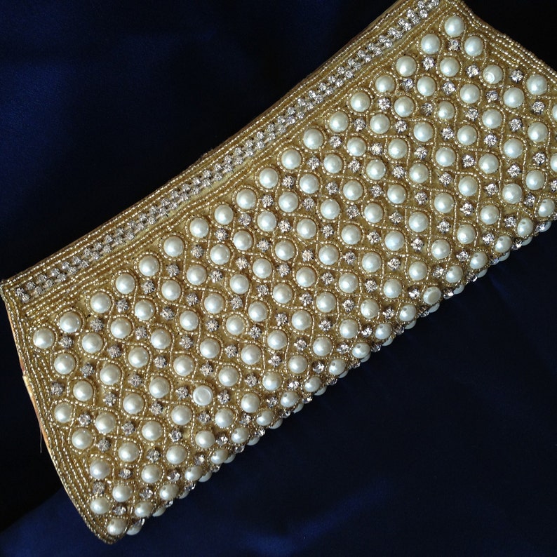 bridal pearl clutch