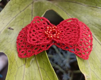 Tatted 3-D Bow pattern and tutorial by AlenAleaDesign, gift-making bow decoration, giftable pattern, pdf, gift bow