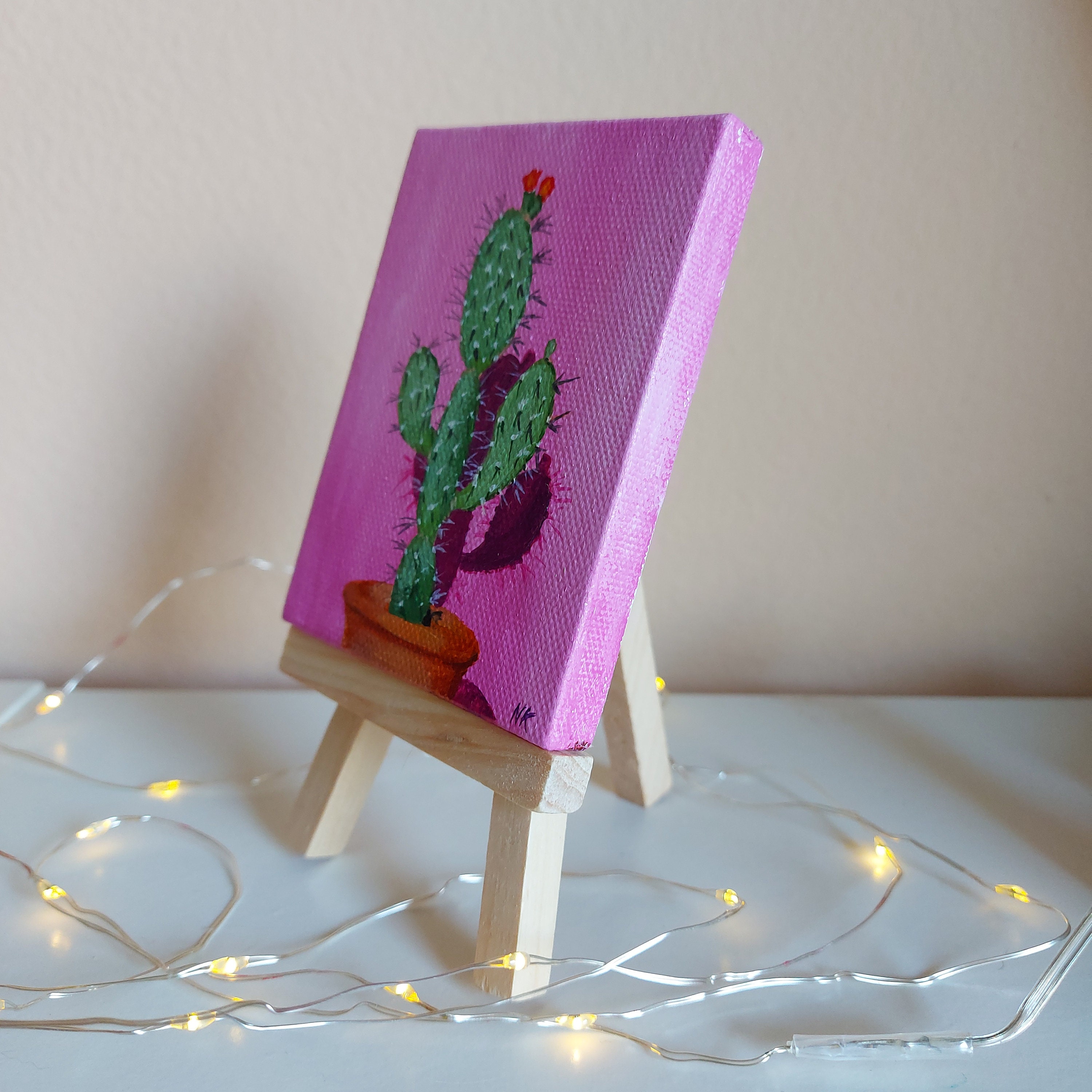 Petite Peinture Acrylique Mignonne D'un Cactus De Bande Dessinée Dans Un  Pot Coloré Photo stock - Image du activité, dessin: 127495682