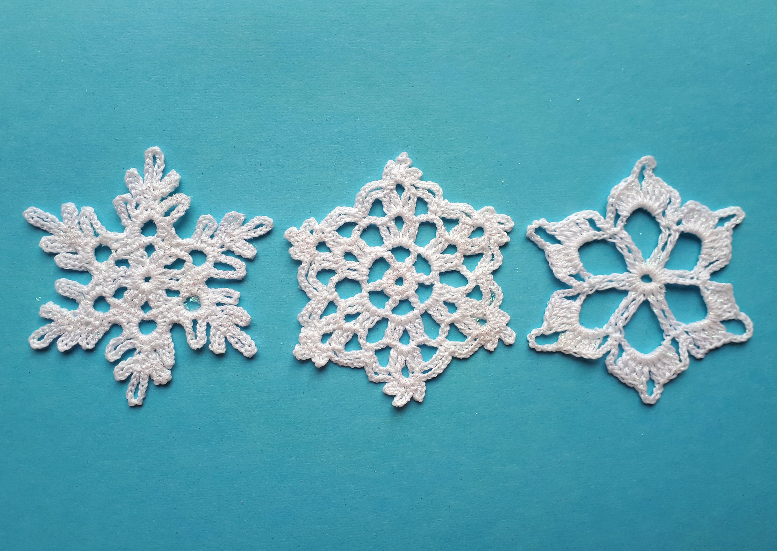 3 Flocons de Neige Pailletés et Durcis Pour La Décoration d'arbre Noël, Crochet, Fait Main, Ornement