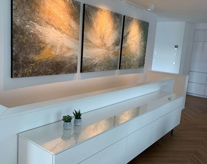 Dubai in new splendor: Radiant work of art, commissioned painting - abstract commissioned painting