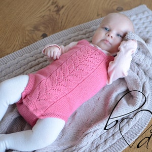Handgestrickter Babystrampler aus Merinowolle: Neugeborenen Fotorequisite