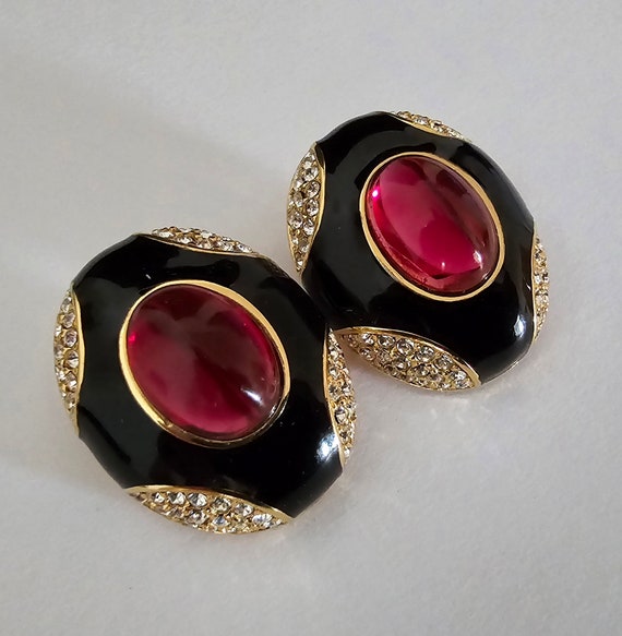 ciner red cabochon black enamel clip earrings - image 4