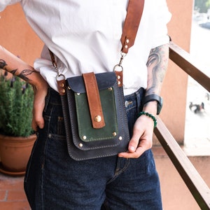 Multi pocket cross body phone bag clearance