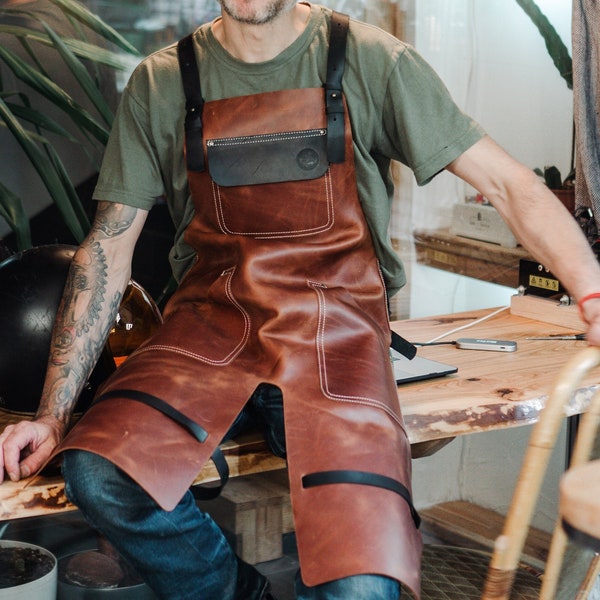 Split Leg Leather Apron Personalized Aprons are made of high quality leather Gift for Blacksmith Woodworker Barista Barber Grilling BBQ Work