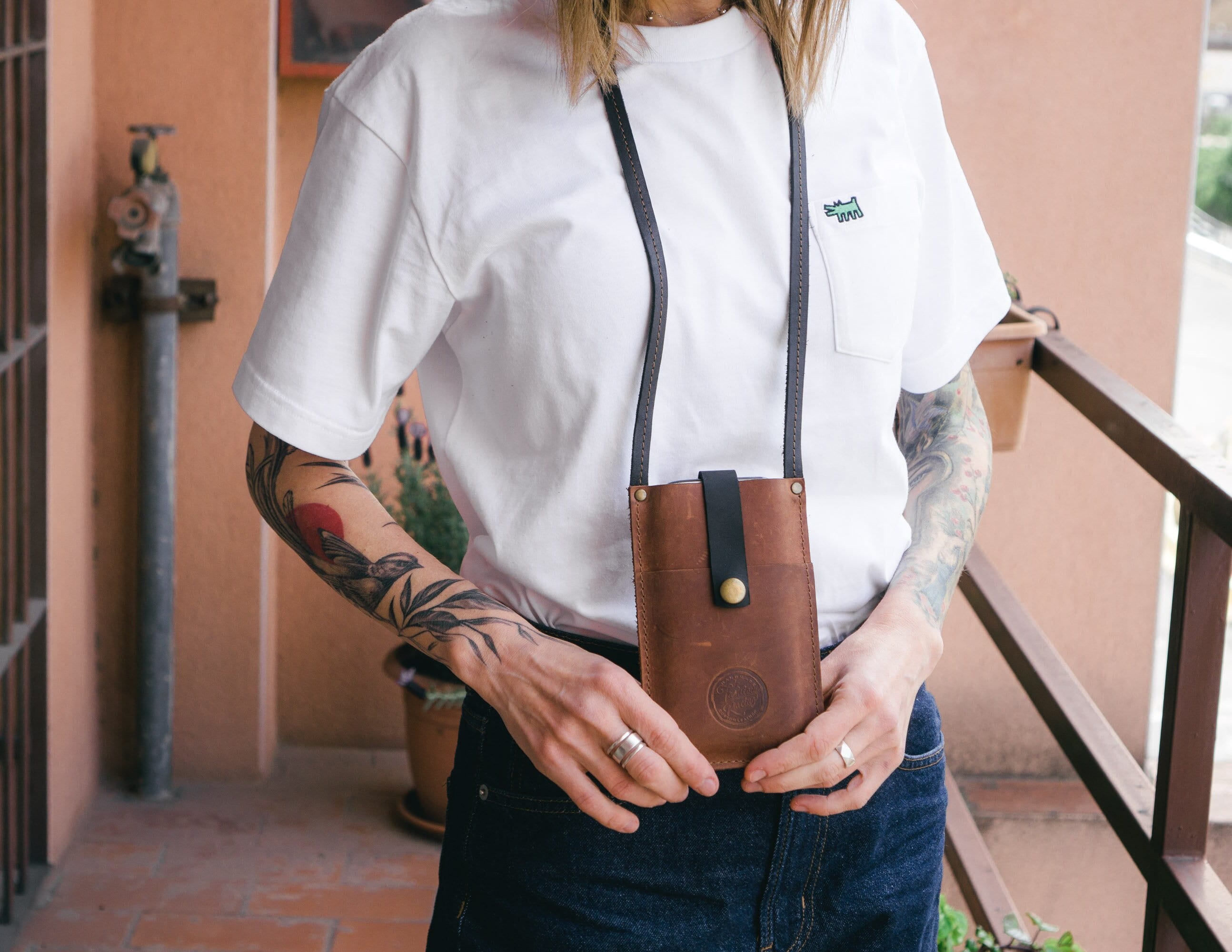 leather phone pouch