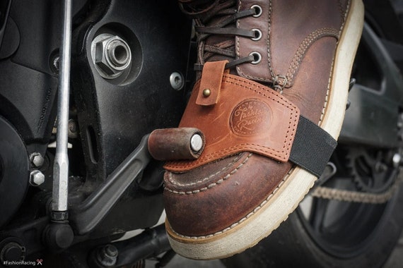 Protezione per scarpe da moto PORTACHIAVI REGALO Copri stivale da moto in  pelle nera, marrone Scarpa Protezione per stivale sinistro cambio moto -   Italia
