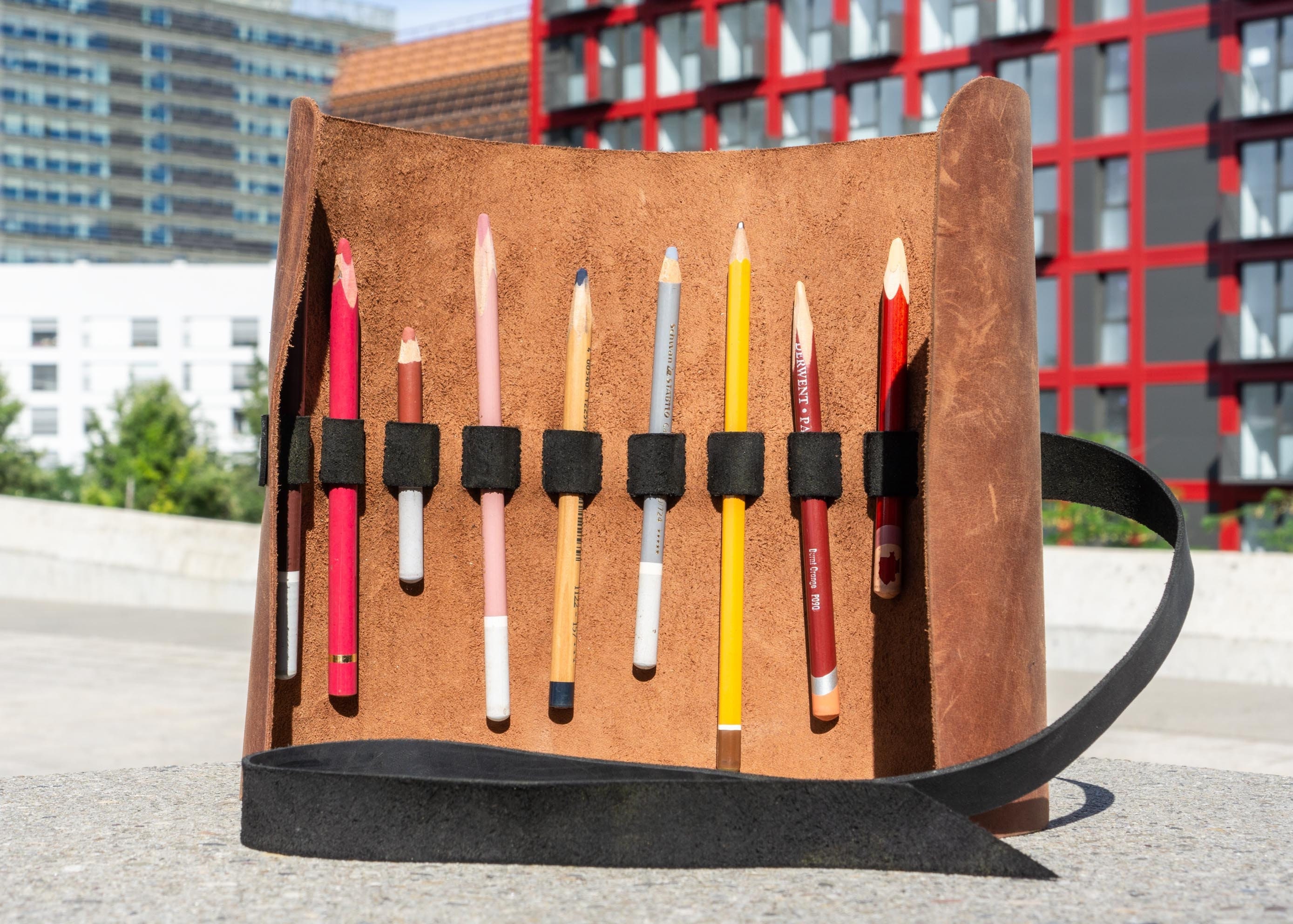 A4 Leather Sketchbook Cover,handmade Artists Gifts,artist Travel Roll  Up,personalized Gift for Painter,art Tools Case Cover Graduation Gift 